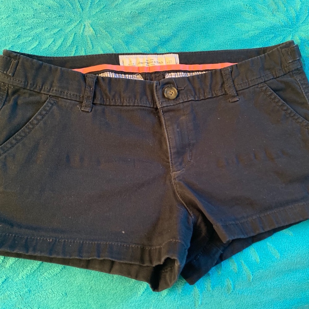 Hollister Shorts Size 4 W27